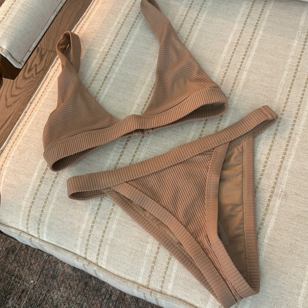 Tobi Ribbed Triangle Bikini Top and high cut bikini bottoms set in color Sand